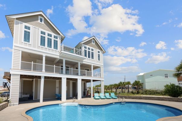 Exterior, Pool
