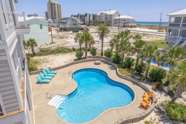Exterior, Pool, Water