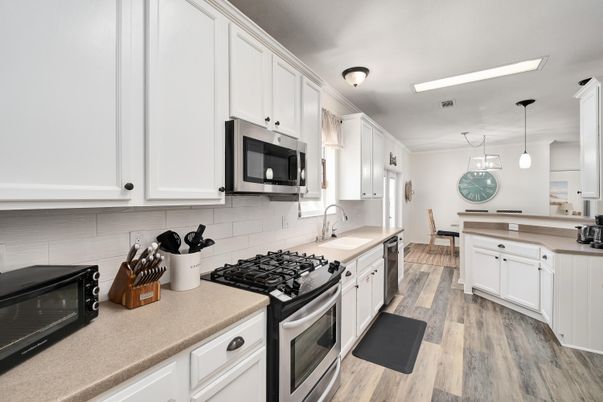 Dining room, Interior, Kitchen, Pendant Lights, Wood Texture Flooring