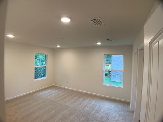 Empty room, Interior, Recessed Lighting