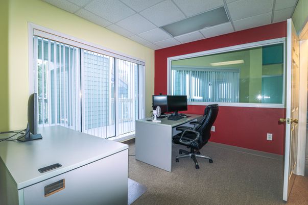 Home Office, Interior