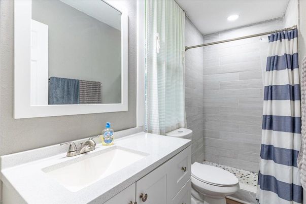 Bathroom, Interior, Recessed Lighting