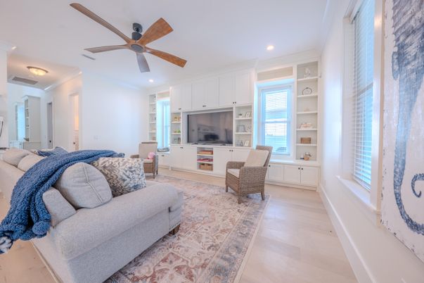 Interior, Living room, Recessed Lighting, Wood Texture Flooring