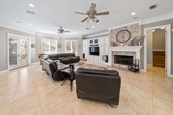 Fireplace, Interior, Living room, Recessed Lighting