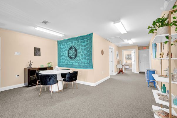 Dining room, Interior