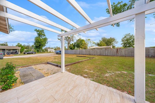 Backyard, Exterior