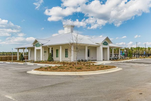 Backyard, Exterior, Facade, Ranch