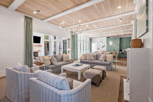 Interior, Living room, Pendant Lights, Recessed Lighting, Wooden Ceilings