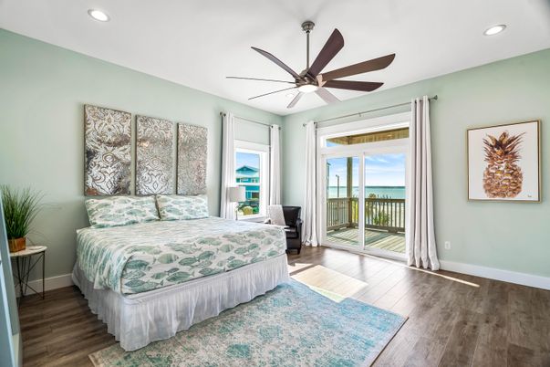 Bedroom, Interior, Recessed Lighting, Water, Wood Texture Flooring