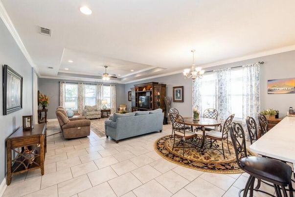 Chandelier, Dining room, Interior, Living room, Recessed Lighting
