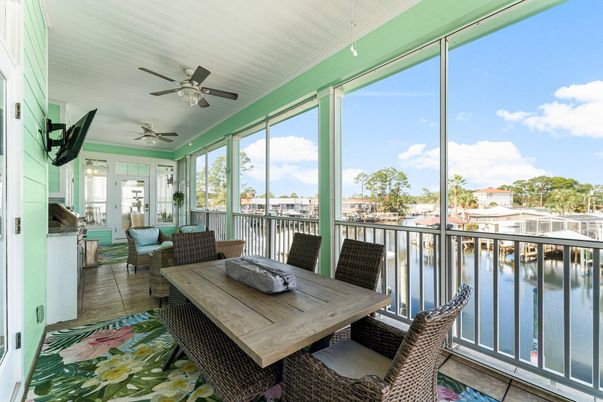 Dining room, Interior, Sun Room, Water