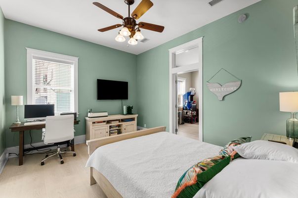 Bedroom, Home Office, Interior, Wood Texture Flooring