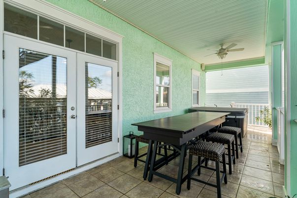 Dining room, Interior, Water