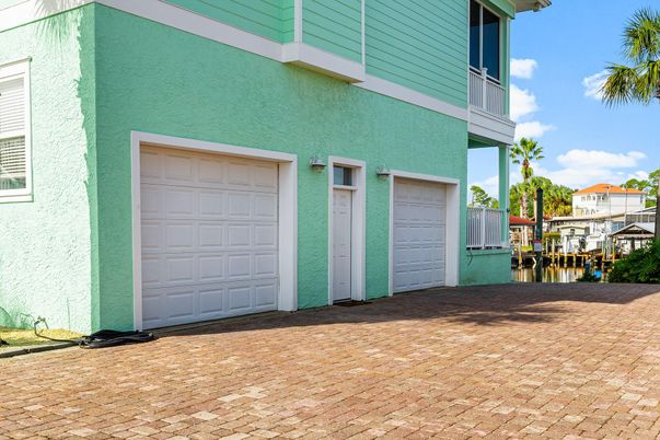 Detached Garage, Exterior, Water