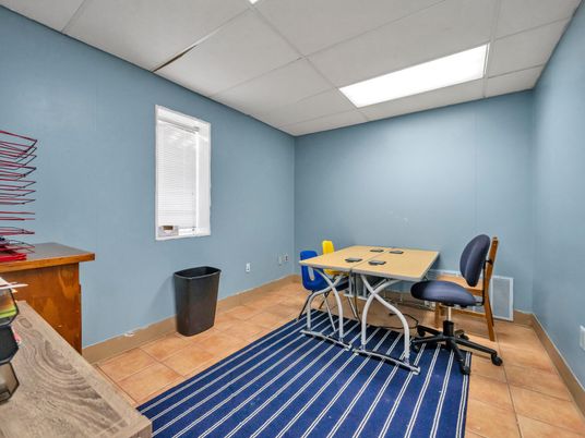 Dining room, Interior, Recessed Lighting