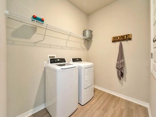 Interior, Washer, Wood Texture Flooring