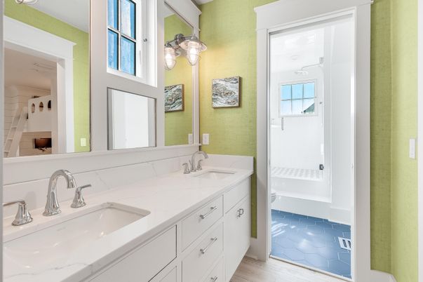 Bathroom, Dual Sink Vanities, Interior