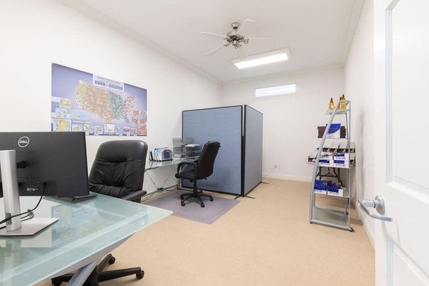 Home Office, Interior