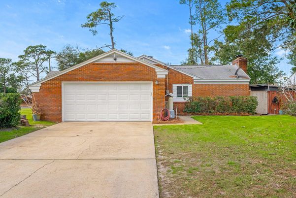 Attached, Exterior, Facade, Brick Facade, Ranch