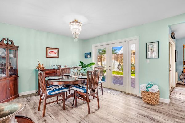 Chandelier, Dining room, Interior, Wood Texture Flooring