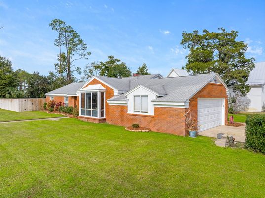Attached, Exterior, Facade, Brick Facade, Ranch