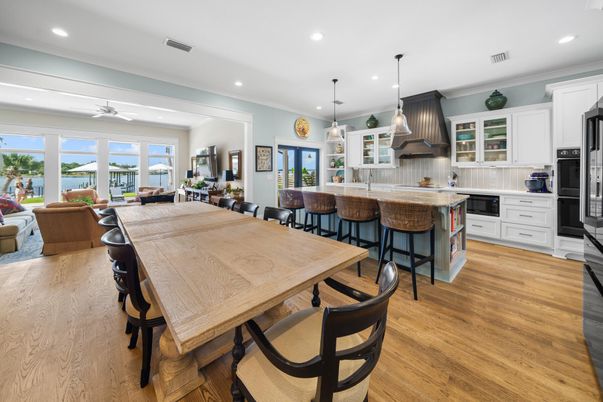 Dining room, Interior, Kitchen, Pendant Lights, Recessed Lighting, Wood Texture Flooring