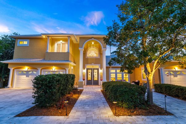 Attached, Exterior, Facade, Mediterranean