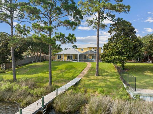 Backyard, Exterior, Lake