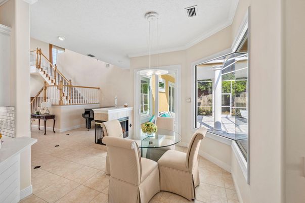 Dining room, Fireplace, Interior, Pendant Lights, Recessed Lighting