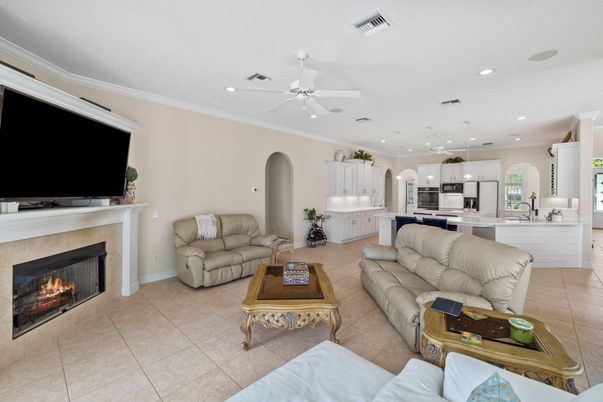 Fireplace, Interior, Kitchen, Living room, Pendant Lights, Recessed Lighting, Stainless Steel Appliances