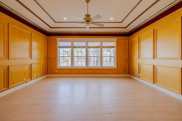 Empty room, Interior, Recessed Lighting, Wood Texture Flooring
