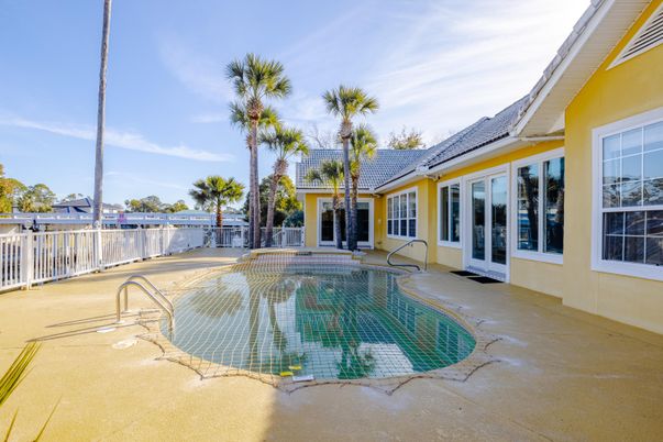 Exterior, Pool, Solar Panels