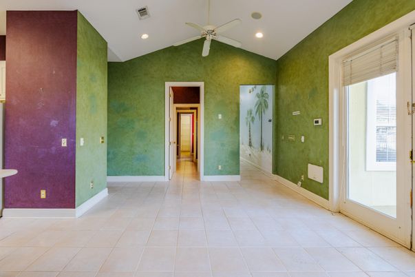 Empty room, Interior, Recessed Lighting