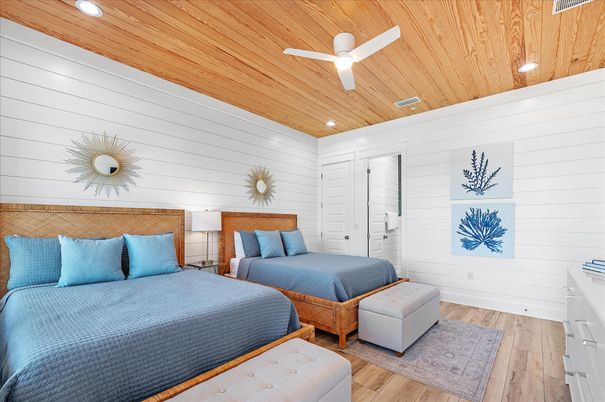 Bedroom, Interior, Recessed Lighting, Wooden Ceilings, Wood Texture Flooring
