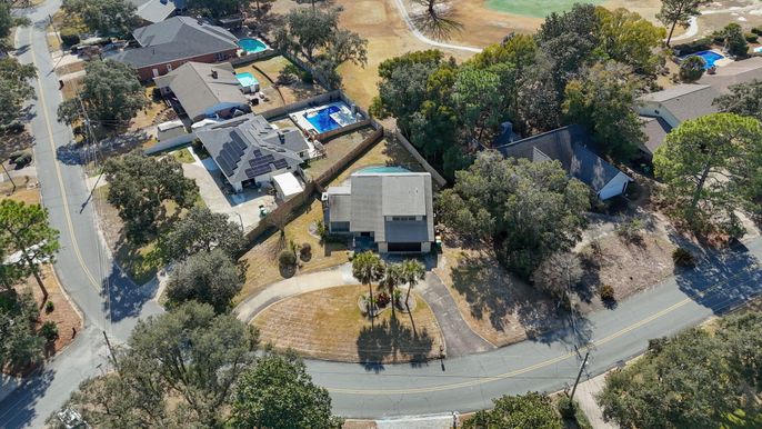 Exterior, Drone