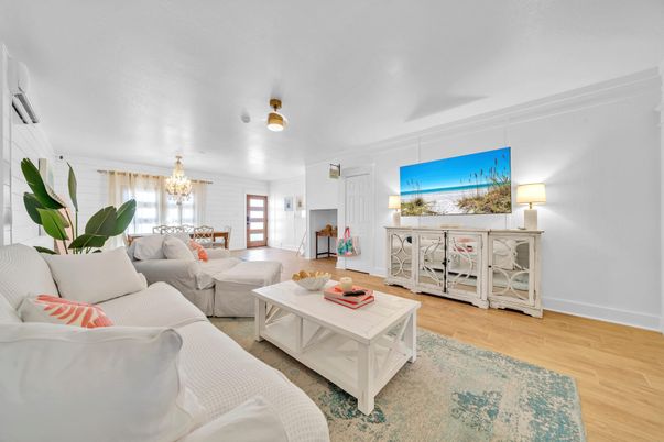 Chandelier, Interior, Living room, Wood Texture Flooring