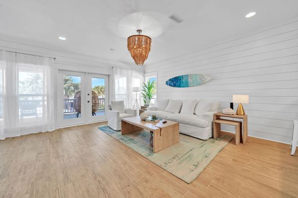 Chandelier, Interior, Living room, Recessed Lighting, Wood Texture Flooring