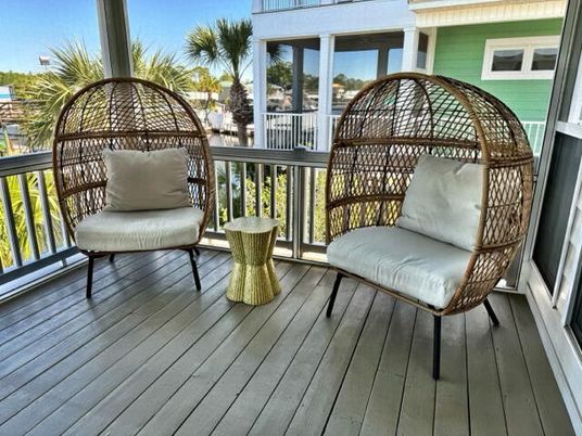 Exterior, Wood Texture Flooring