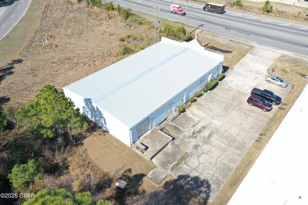 Exterior, Drone