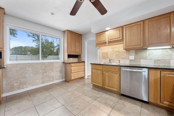 Interior, Kitchen, Recessed Lighting