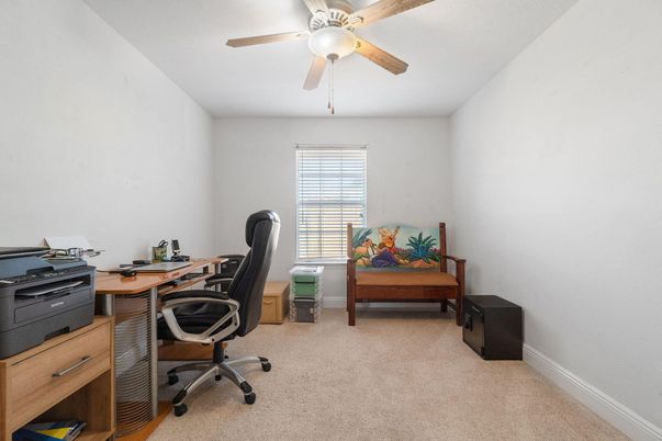 Home Office, Interior