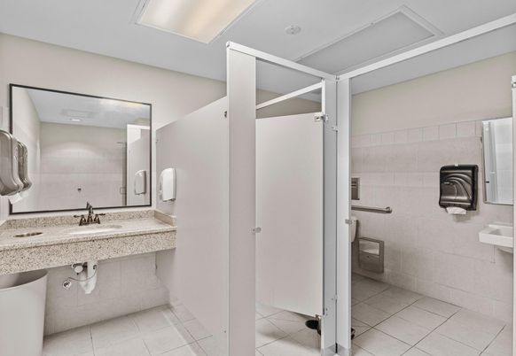 Bathroom, Interior, Recessed Lighting