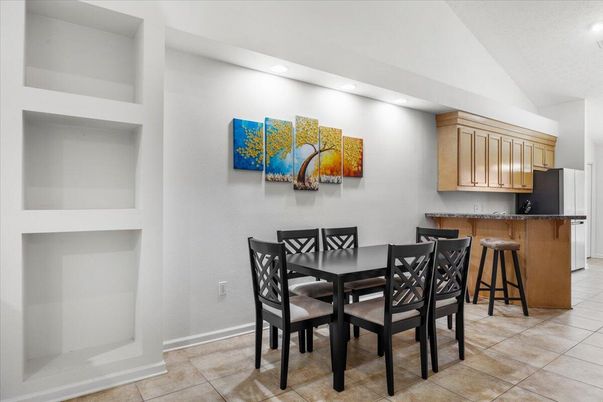 Dining room, Interior, Recessed Lighting