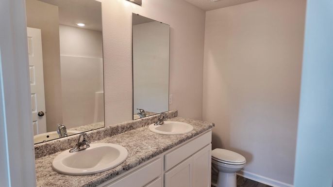 Bathroom, Dual Sink Vanities, Interior, Recessed Lighting