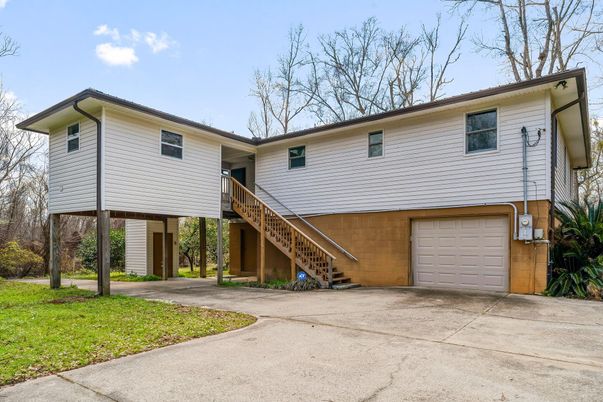 Attached, Exterior, Facade, Raised Ranch