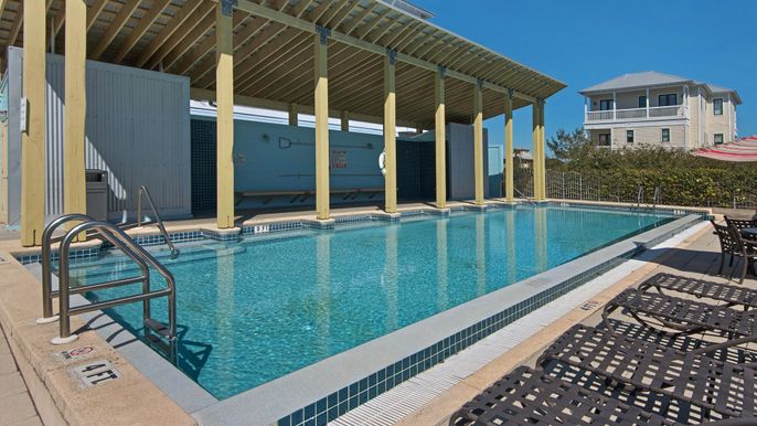 Exterior, Pool