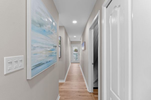 Interior, Recessed Lighting, Wood Texture Flooring