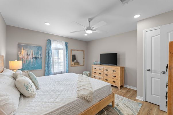 Bedroom, Interior, Recessed Lighting, Wood Texture Flooring