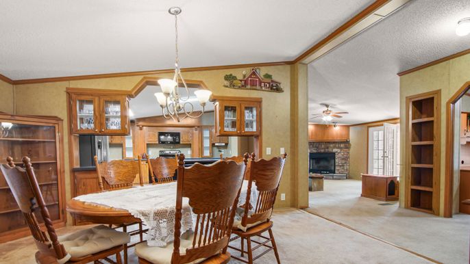 Chandelier, Dining room, Fireplace, Interior, Kitchen