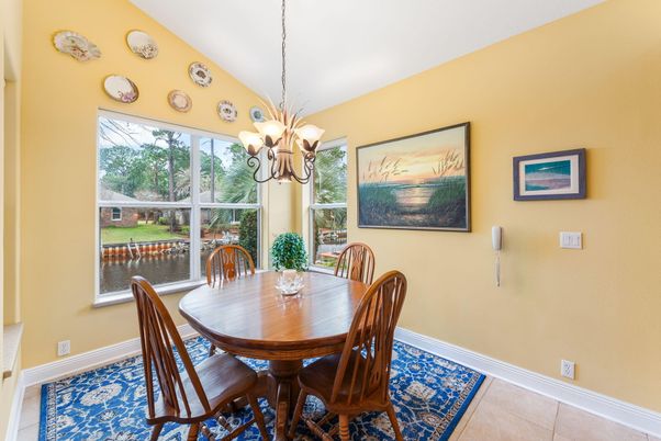 Chandelier, Dining room, Interior
